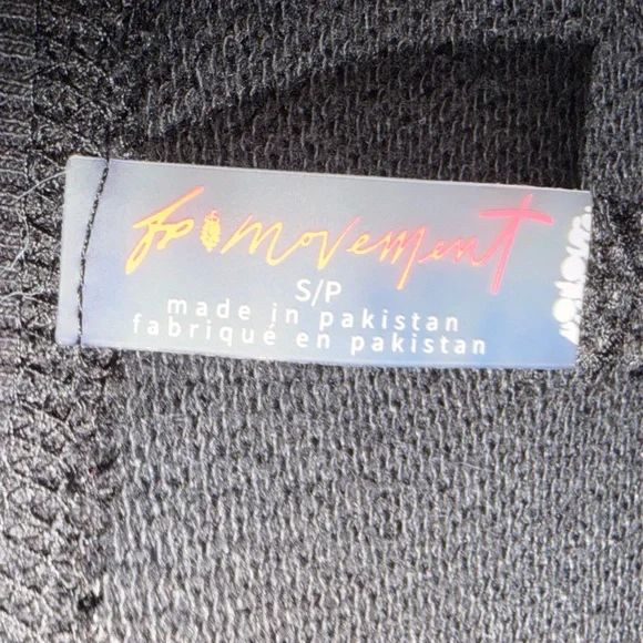 Free People Cropped Zip Up lounge jacket- black and white with collar- great con - Picture 3 of 9